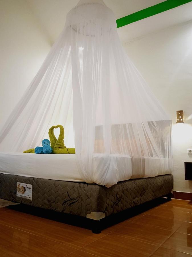 Yayan Bungalow กิลิไอร์ ภายนอก รูปภาพ